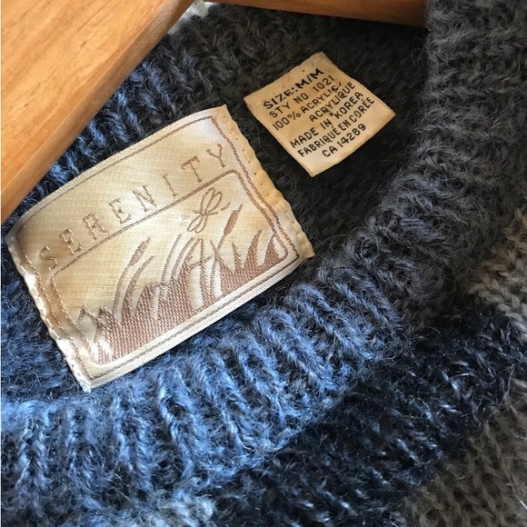 Vintage Lion Appliqué Padded Shoulder Acrylic Knit Sweater, Size Medium, Lion - Picture 6 of 6